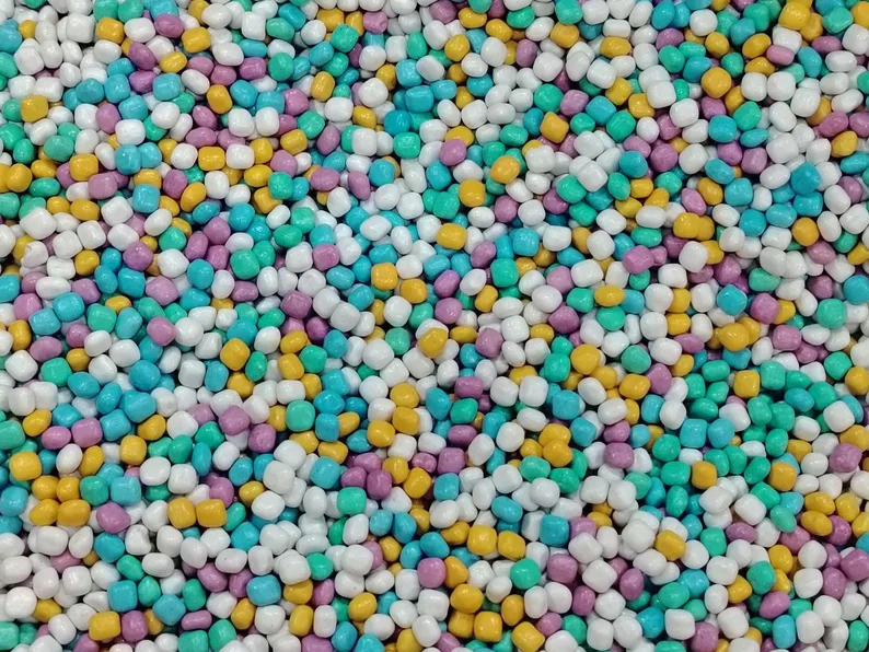 8밀리 비즈와 기본 부자재 구성