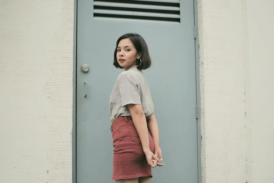 600만원대 명품 에트로룩 장다아엔 왜 안어울렸나? 9 어색한 포즈 캔디드 샷