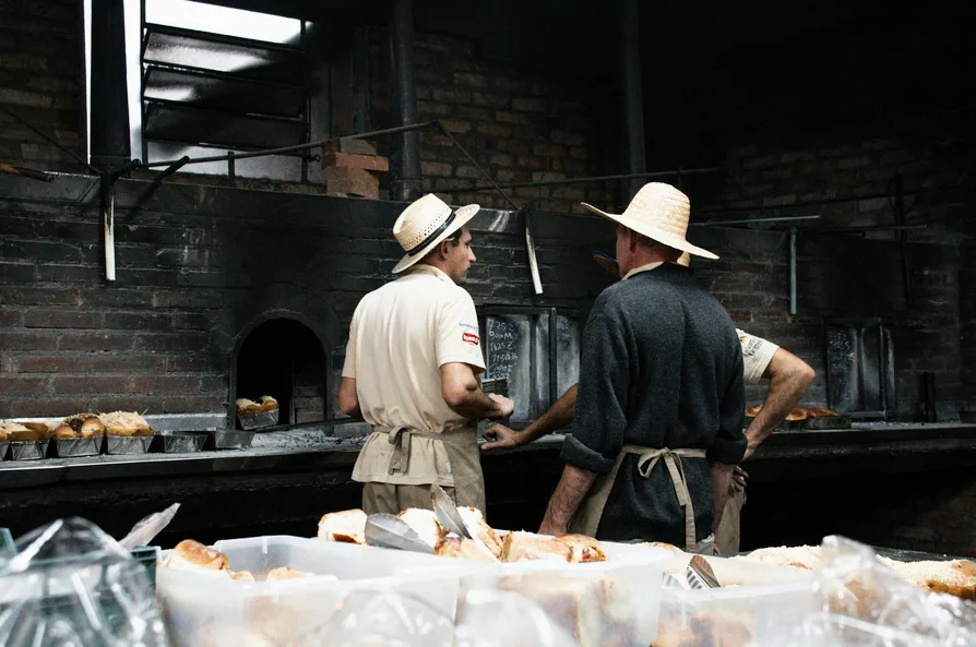 매장 앞 긴 줄의 모습