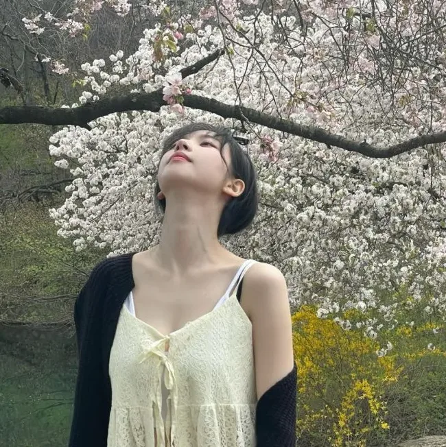 에스파 카리나 봄 패션 코디 공항룩부터 사복까지 정리 4 발레코어 무드의 봄 사복 코디