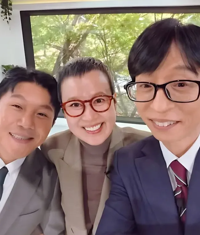 유방암 인식과 회복을 상징하는 분위기