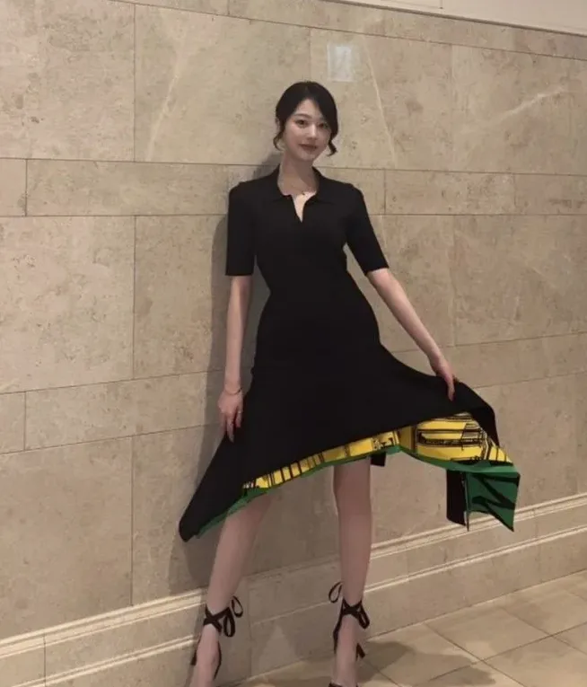시사회에서 눈에 띄는 연예인 패션