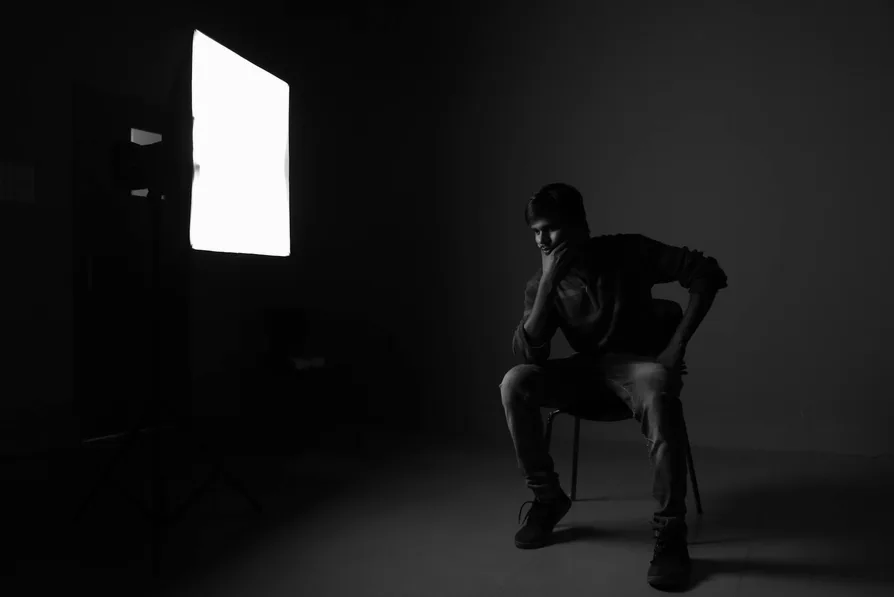 배우 하지수 프로필과 최근 MV 출연 정리 4 시네마틱 조명 세팅 사례