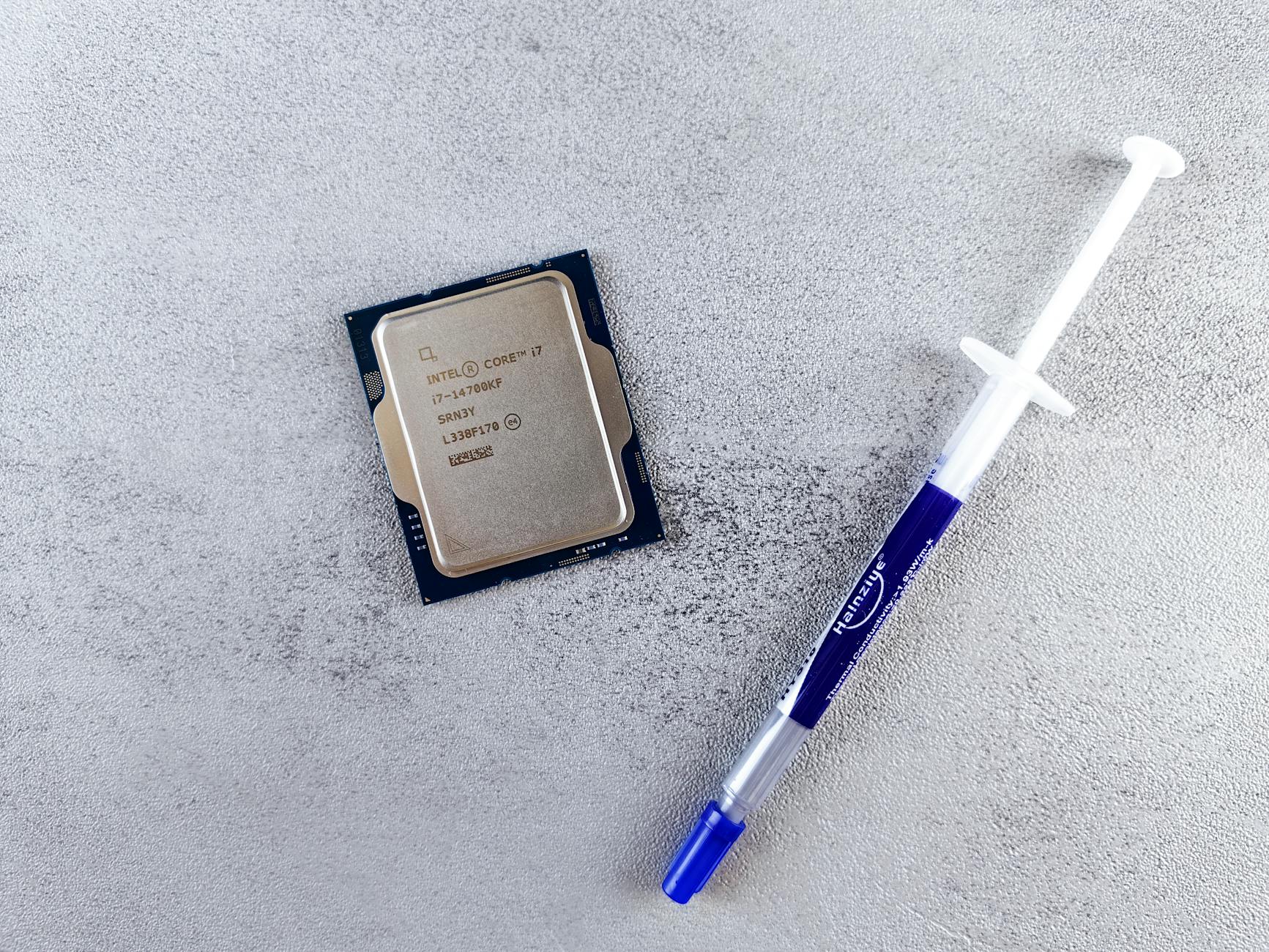 성능 벤치마크 차트