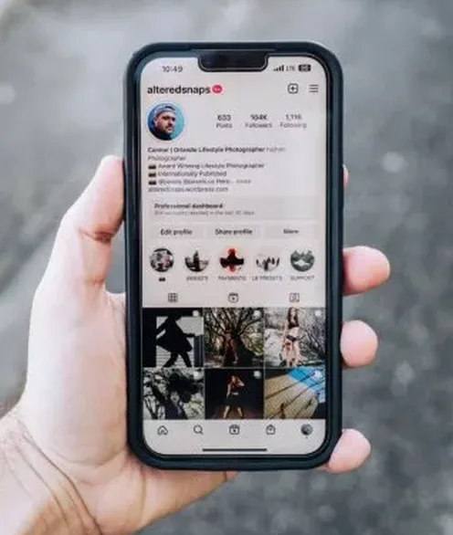 디엠 대화 화면 예시