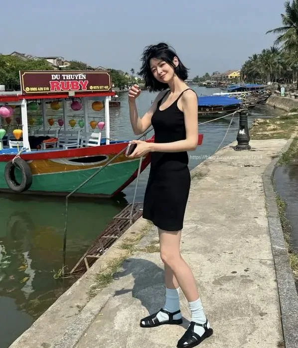 여행지 감성 미모 화보 느낌