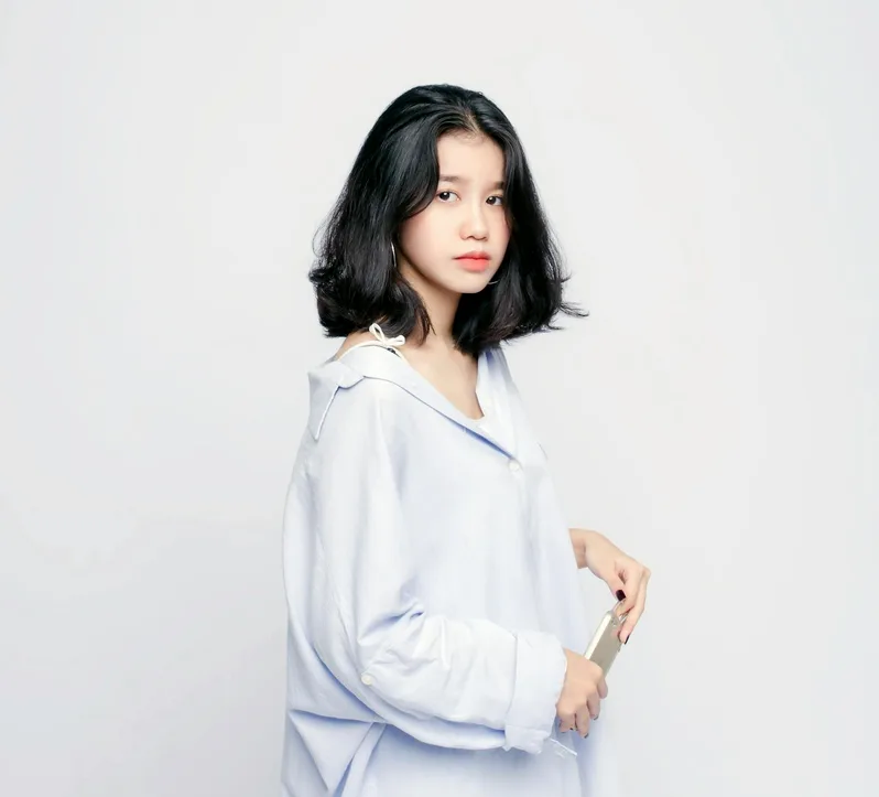 우아한 단발 헤어 스타일