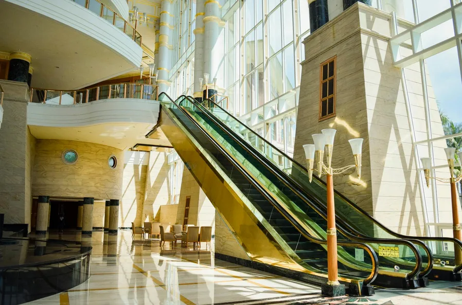 강동헤리티지자이 최근 실거래가와 분양가 분석 10 엘리베이터 홀 디자인