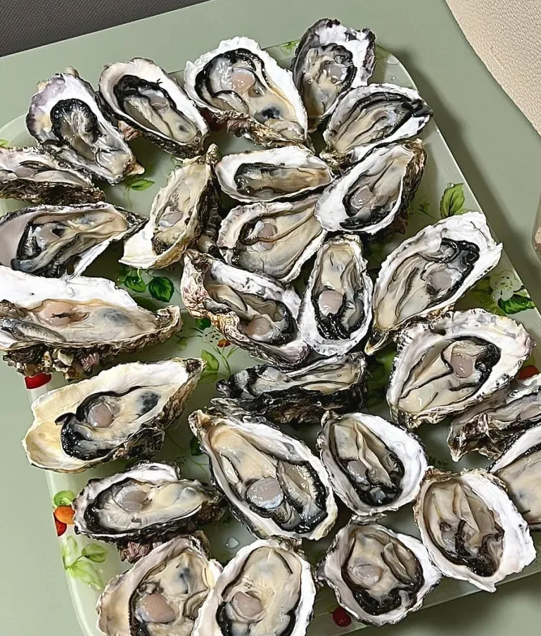 냉동식품 코너 장보기 분위기
