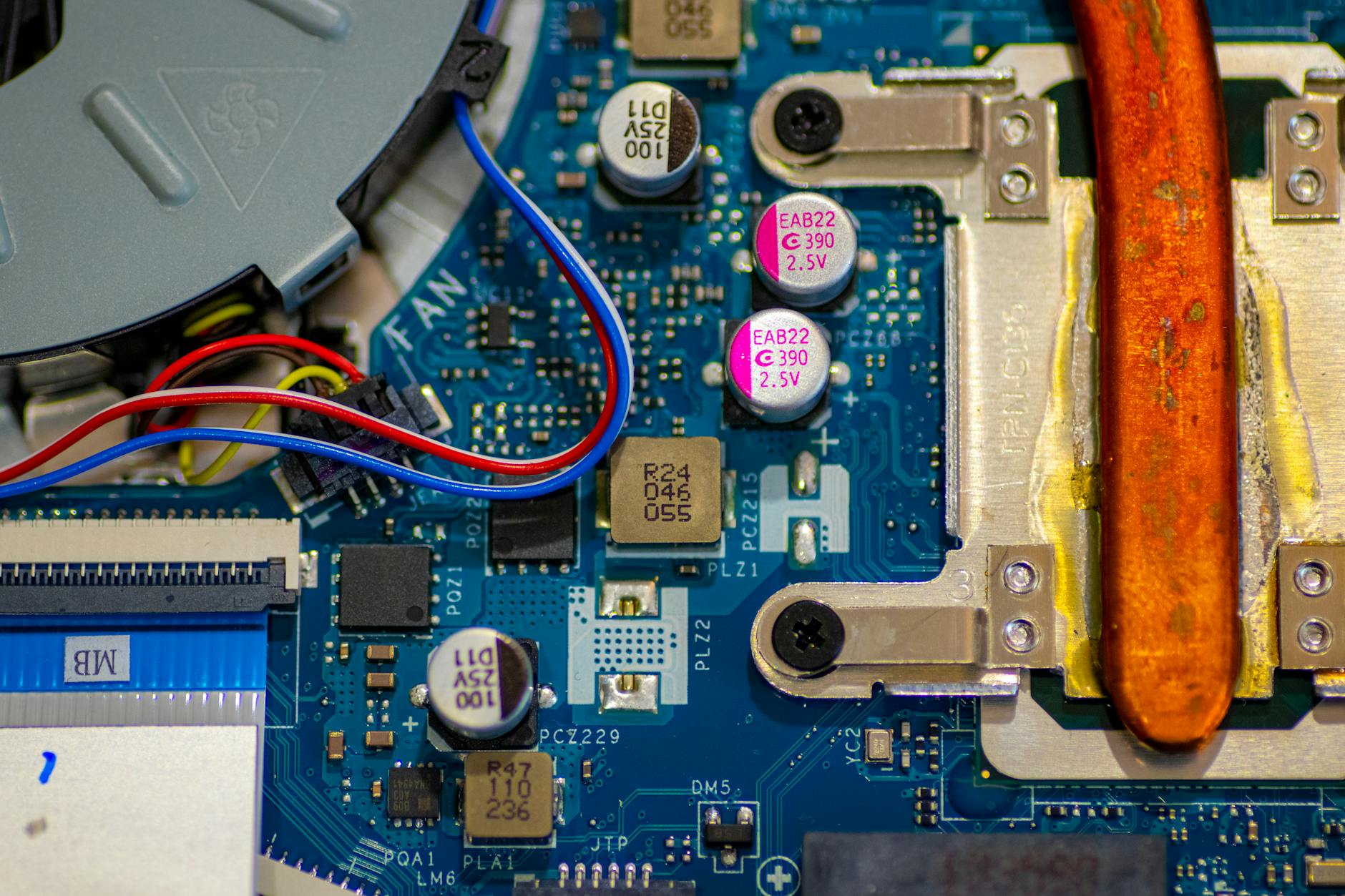 I914900K 노트북 최적 세팅과 성능 튜닝 2026년 5 게이밍 노트북 발열 분포