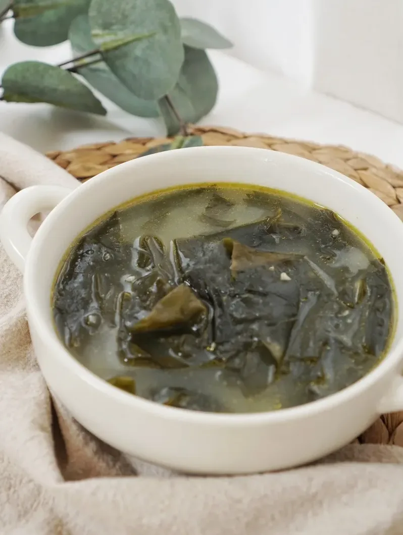 집밥 미역국 상차림 예시