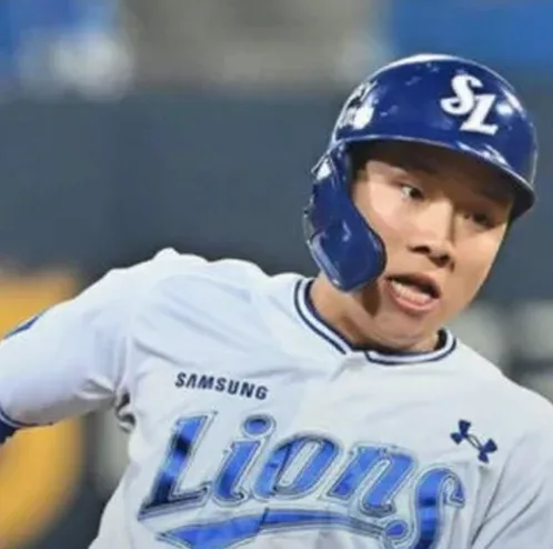 삼성 벤치에서 대기 중인 내야수