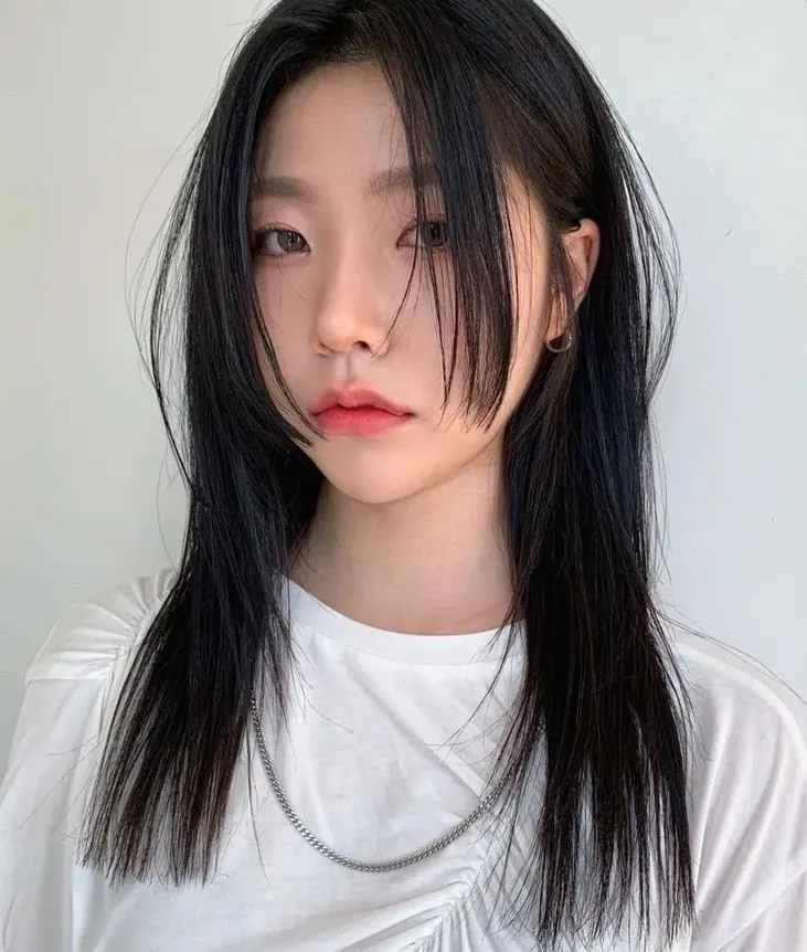 한소희 중단발 레이어드컷 변화, 긴머리와 뭐가 달라졌나