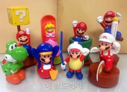 맥도날드 해피밀 박스 구성