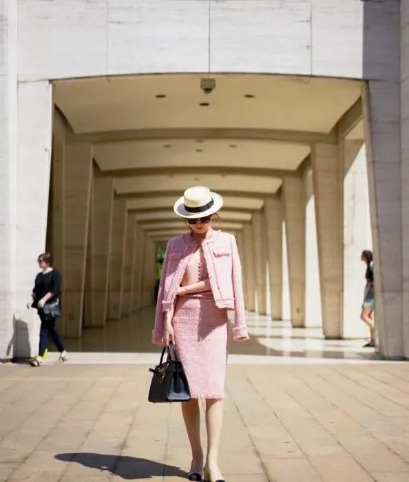 상견례 옷차림 남자 여자 부모님 복장 예절 정리 3 네이비 정장으로 단정함을 살린 남자 상견례 복장