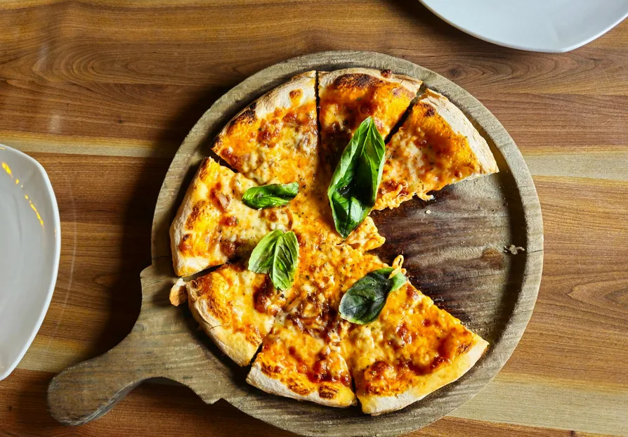 이재모피자 치즈 변경 후 어떤 메뉴가 더 좋을까 6 피자 메뉴판 보드