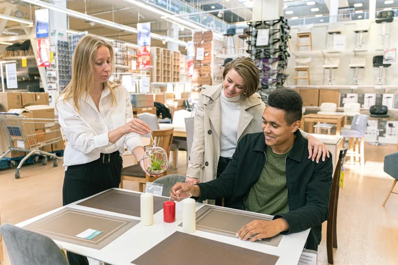 제품 선택을 마무리하는 장면