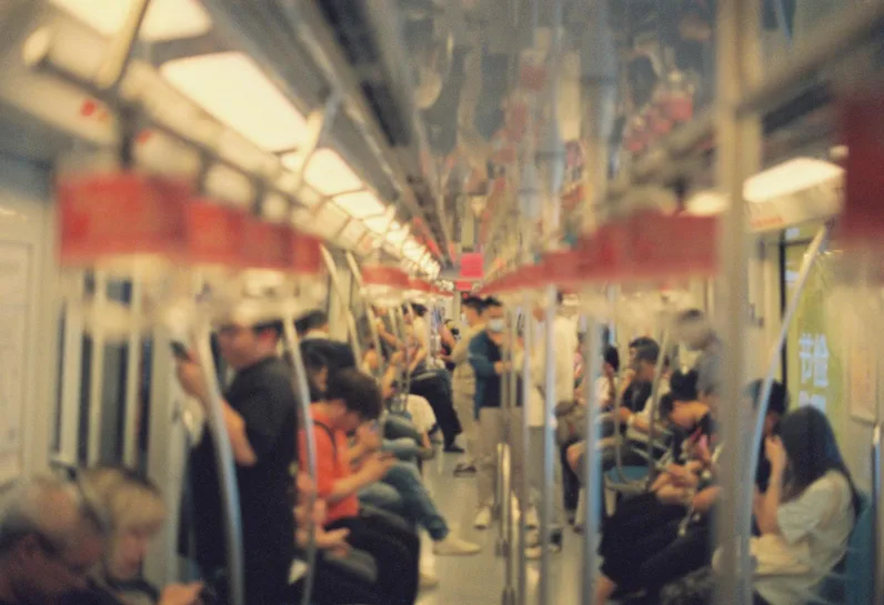 대중교통으로 도착한 공원 입구