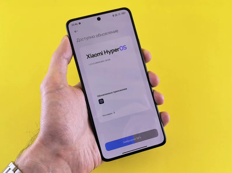 휴대폰 화면 속 큐알코드 인식