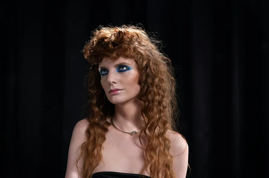 숏컷으로 더 또렷해진 김희애의 선택 9 레드카펫에서의 숏컷 연출