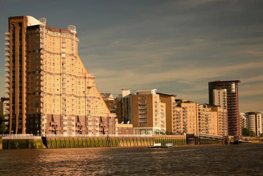 강동헤리티지자이 최근 실거래가와 분양가 분석 11 강변 아파트 조망