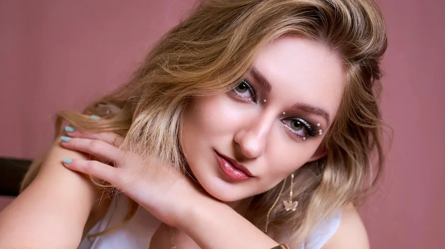 김사랑 인도 메이크업 시선 포인트 분석 9 소프트 블러쉬 애플리케이션