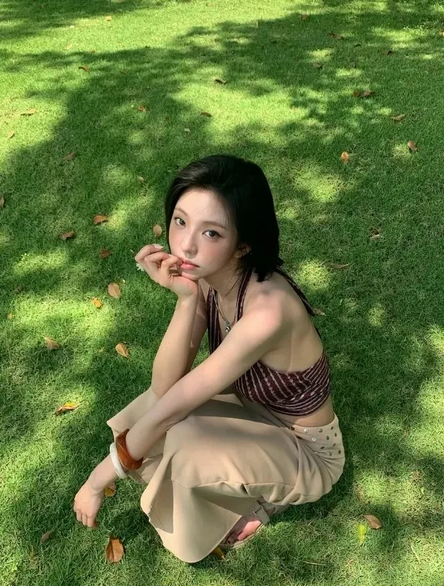 솔로지옥 김고은 UGG 샌들 모델과 코디 정리 21 솔로지옥 김고은 UGG 샌들 모델과 코디 정리