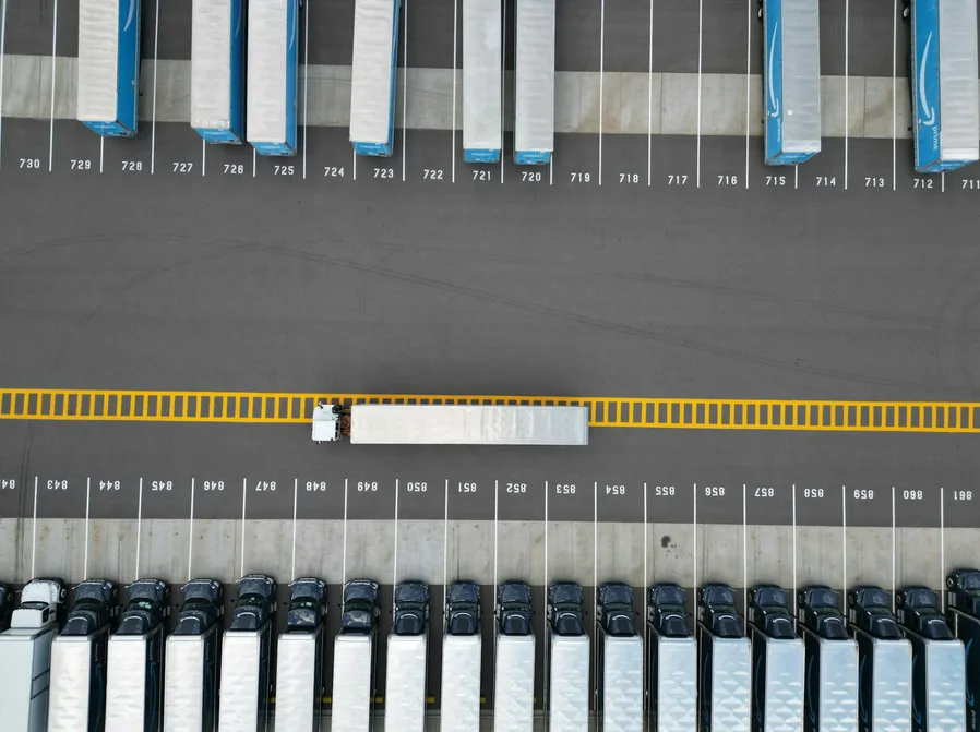 삼천당제약 주가 왜 하락했나 핵심 이슈 5가지 9 공급망 물류 창고 이미지