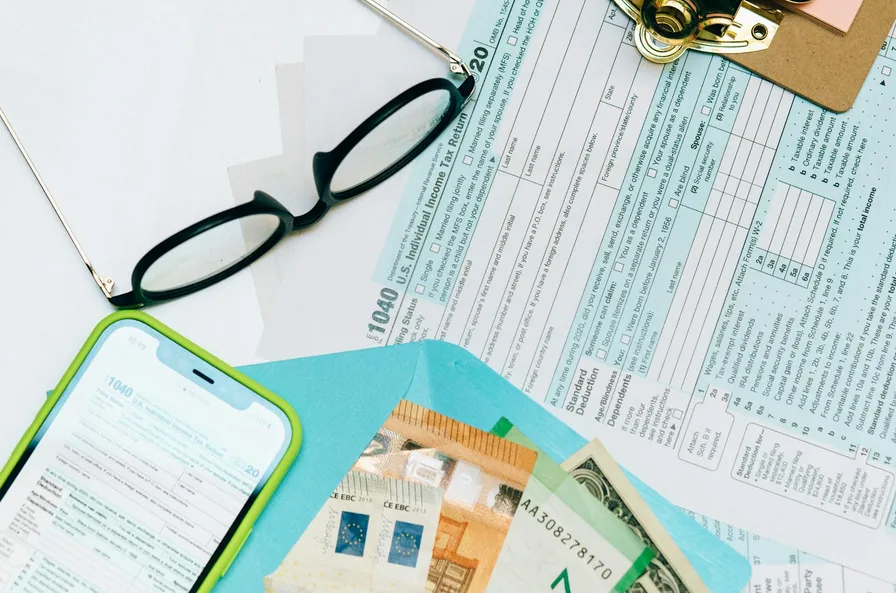 원천징수 영수증 또는 세금 스탬프