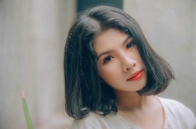 트렌디한 한국 헤어스타일 클로즈업