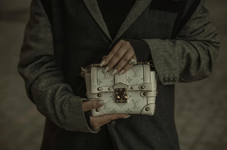 화이트 레더 핸드백