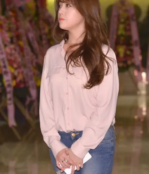 봄 분위기 화이트 롱스커트 스타일