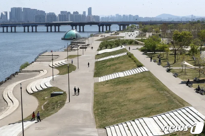 서강대교 남단 주차장